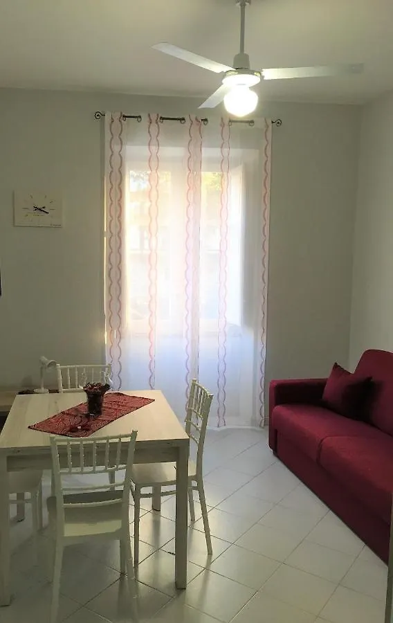 75 négyzetméteres, 2 hálószobás Apartman 1 fürdőszobával Vízpart területén Palermo Olaszország